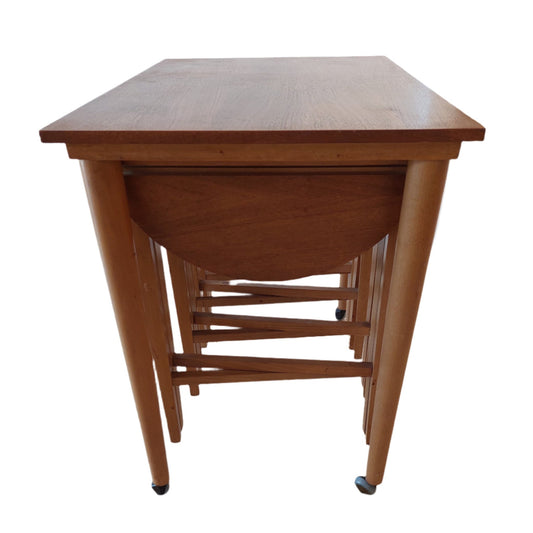 Set di 5 Nesting Tables designed by Bertha Schaefer