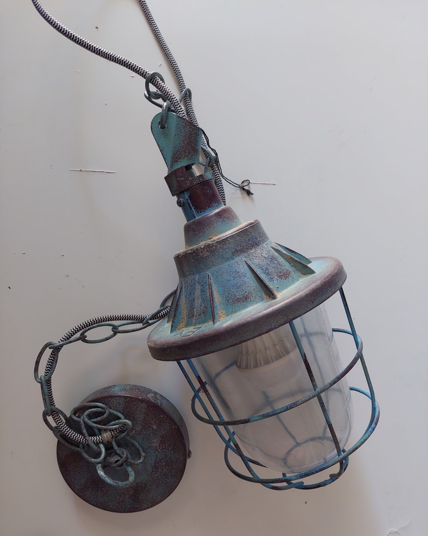 Industrial Style Pendant Lamp