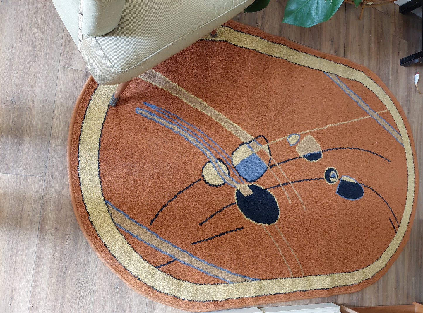 Small Oval Carpet from the 1950's